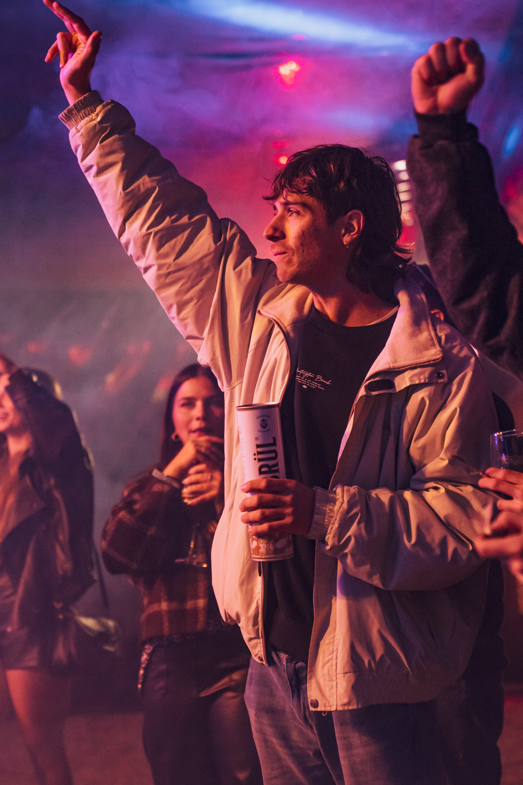 BRÜL en una noche de música